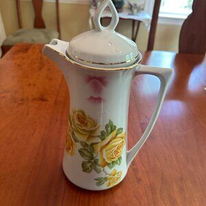 VINTAGE LEUCHTENBURG GERMAN PORCELAIN Coffee/TEA  POT